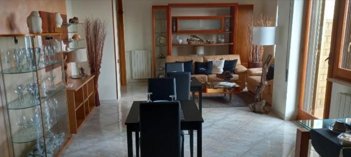 Vistamare Apartment Гаета Екстериор снимка